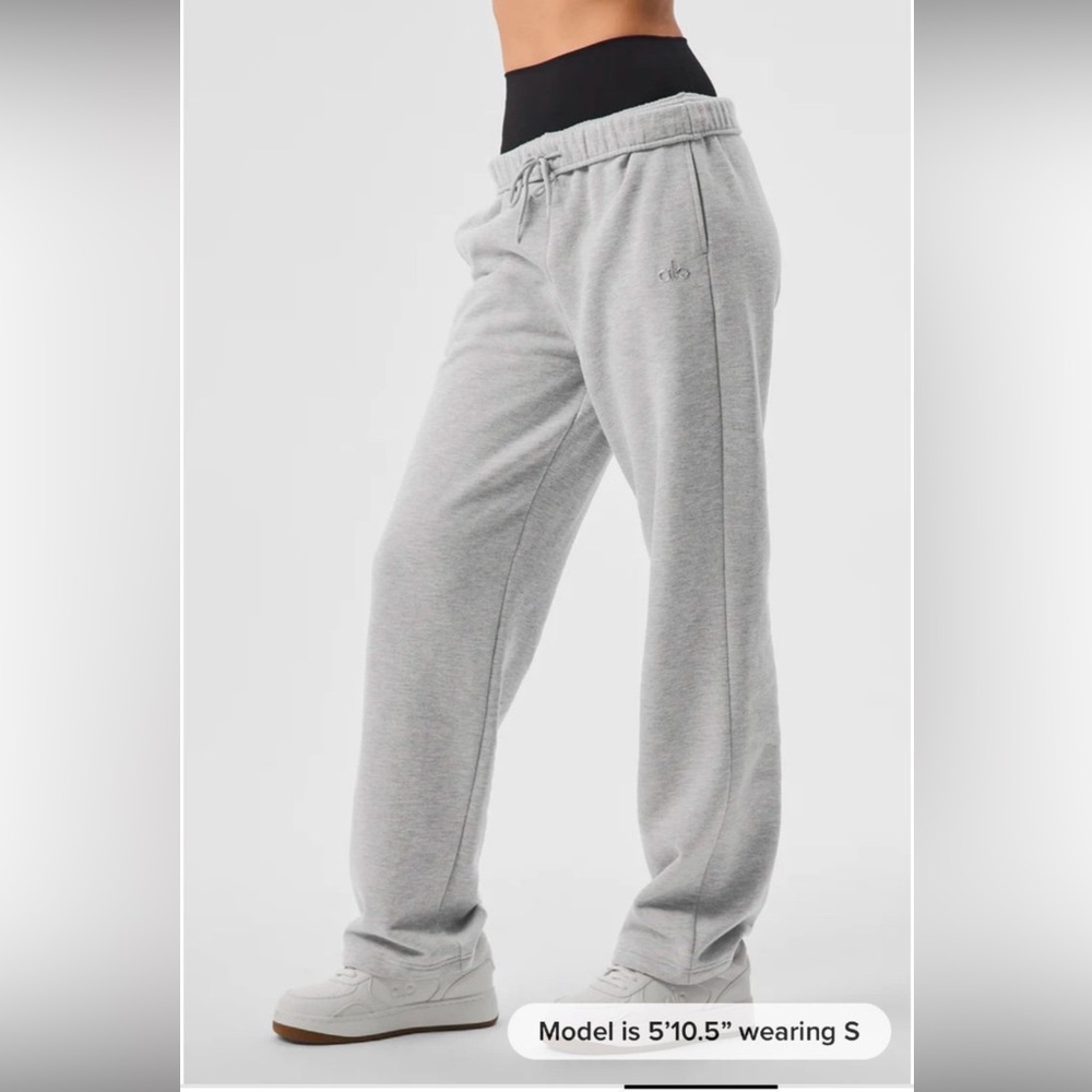 NWT ALO accolade straight leg sweatpants